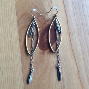 Feather dangle earrings